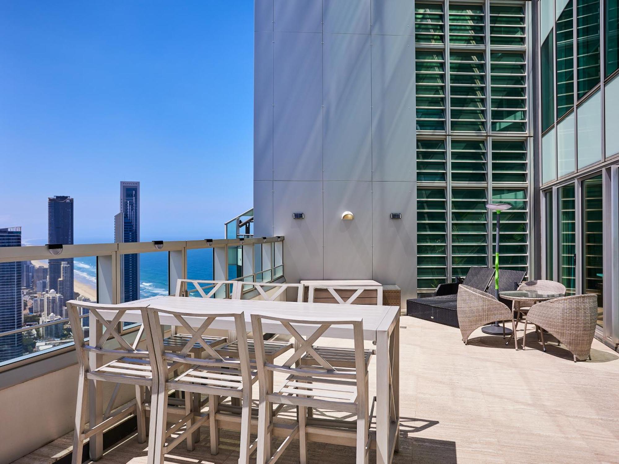 Serain Residences On 9 Hamilton Avenue Gold Coast Exterior foto