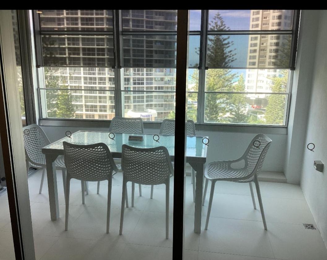 Serain Residences On 9 Hamilton Avenue Gold Coast Exterior foto